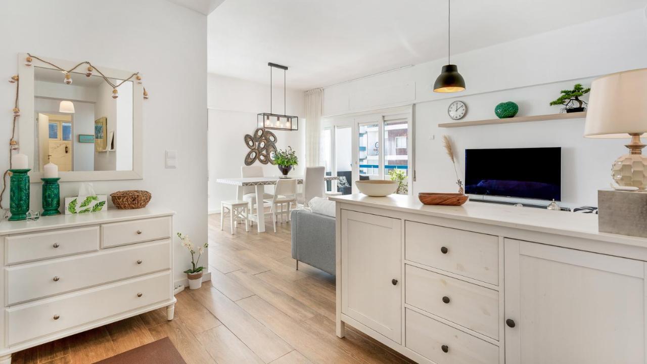 Faro Getaway W/ Big Balcony By Lovelystay Exteriör bild